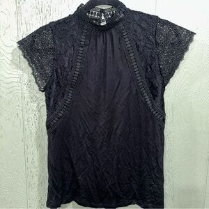 NWT black lace cable & gauge XS tee shirt